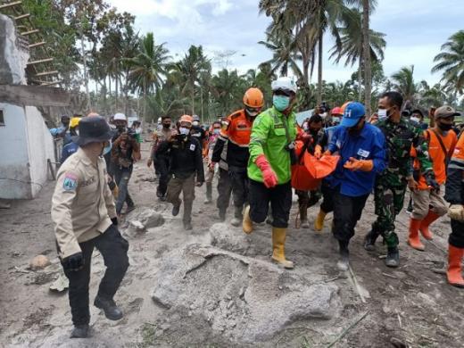 Bamsoet Apresiasi BNPB dalam Menangani Korban Erupsi Gunung Semeru BNPB