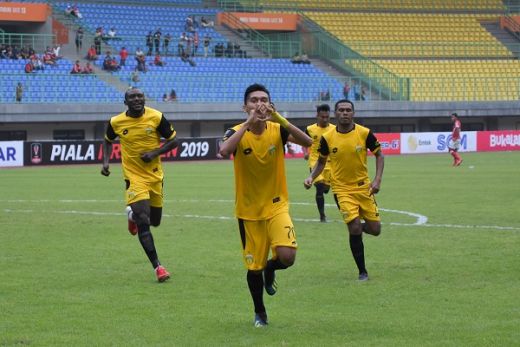 Dendy Sulistyawan Ingin Cetak Gol ke Gawang Mitra Kukar FC