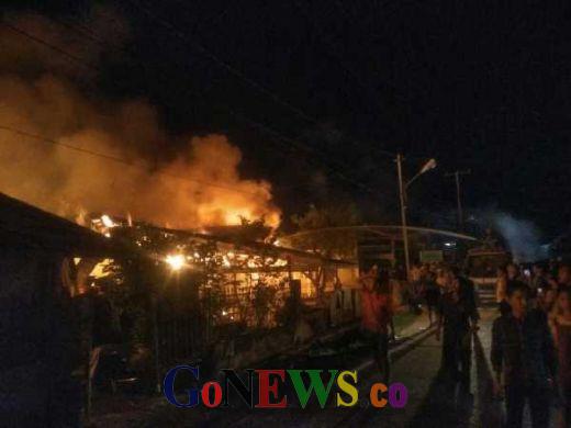 Kebakaran di Dumai, Total 6 Rumah Termasuk Milik 3 Janda Alami Kerugian Ratusan Juta