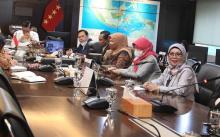 Temui Luhut, Senator Riau Bahas Infrastruktur hingga Pertanian