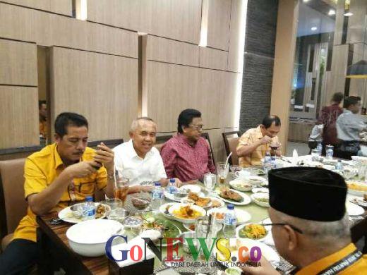Dampingi OSO Makan Siang, Andi Rachman: Rakernas Hanura, Bawa Berkah bagi Masyarakat Riau