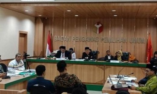 Sidang Bawaslu, KPU Bantah Salah Input Situng Menangkan 01