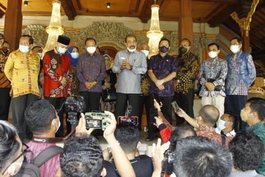 Dukung Fungsi DPD RI Serap Aspirasi, Pemprov Bali Hibahkan Aset untuk Kantor Daerah