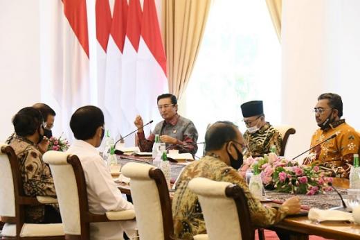 Siapkan Rp2,6 Triliun untuk Pesantren, Gus Jazil: Aspirasi Kita Didengar dan Direspon Presiden Jokowi