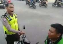 Viral di Medsos, Driver Ojol Ngamuk, Diduga Dipukul Polisi di Pekanbaru