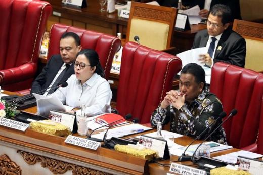 Kontroversi Puan di Paripurna: Matikan Mik Demokrat, Abaikan Interupsi PKS