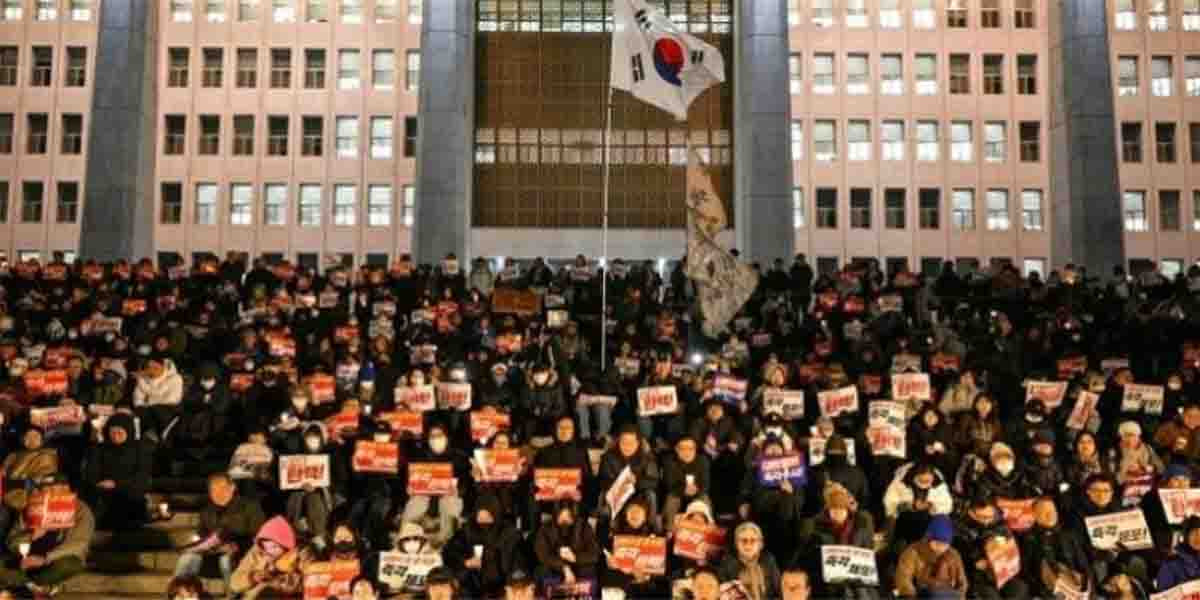 Gelombang Demonstrasi di Korea Selatan, Presiden Yoon Didesak Mundur