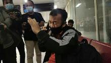 Isak Tangis Yaman Zai, Istri dan Tiga Anaknya Berada di Pesawat Sriwijaya Air SJ 182