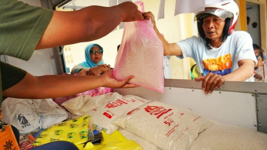 Stabilkan Harga Beras, Pemkot Pekalongan Buka Operasi Pasar Murah di 4 Kecamatan