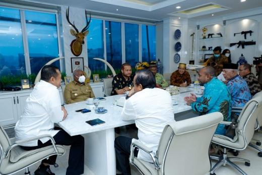 Bamsoet Terima Aspirasi FKUB dan Dewan Adat Terkait Masa Jabatan Gubernur Papua Barat