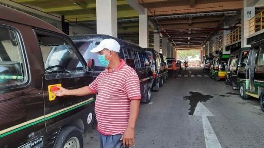 Sopir Angkot di Surabaya Cemburu, Mudik Dilarang Tapi Tempat Wisata Tetap Buka