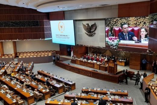 DPR Setujui Pengubahan Kementerian yang Diajukan Presiden