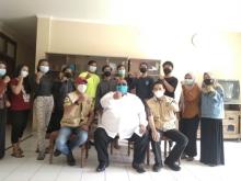 PMRJ Salurkan Bantuan kepada Mahasiswa Riau yang Tak Mudik
