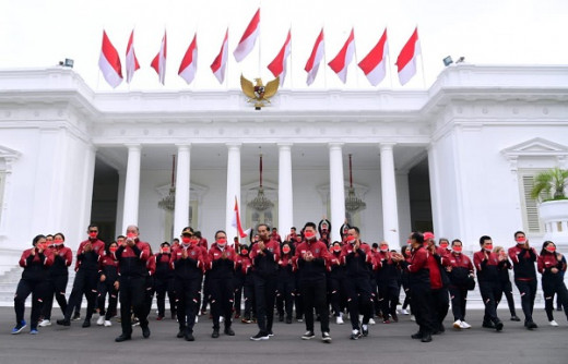 Menpora Amali Dampingi Presiden Jokowi Lepas Kontingen Indonesia ke SEA Games 2021 Vietnam