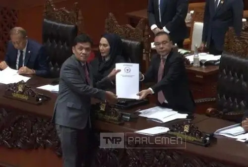 Tok! DPR Sahkan Perubahan Ketiga UU Kepolisian Republik Indonesia