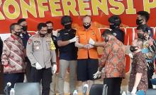 Mangsa 305 Anak, Bule Predator Diciduk Polisi saat Bersama 2 ABG di Hotel