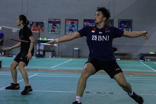 Adnan/Mychelle Mundur, Jadi Berkah Zacha/Bela