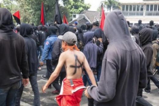 Anarko Demo Tolak Ciptaker di Jakarta Berasal dari Daerah-Daerah Ini