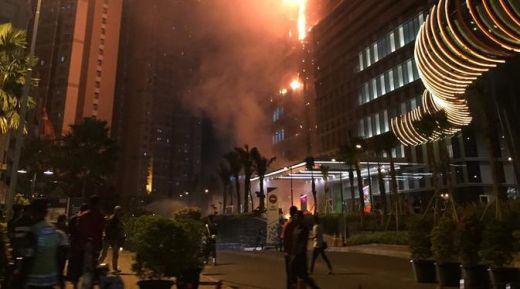 Baru Operasi 2 Bulan, Gedung Neo Soho Podo Moro Group Terbakar, 20 Mobil Damkar Dikerahkan ke Lokasi