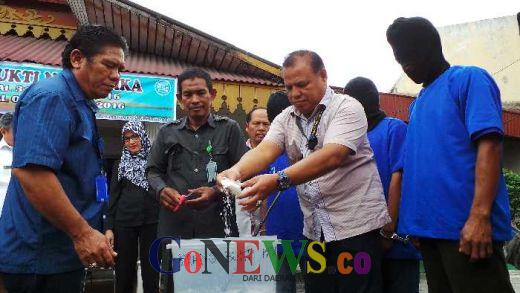 Ada yang Disusupkan dari Malaysia Hingga Diotaki Tahanan Penjara, BNN Riau Musnahkan 160 Gram Lebih Sabu