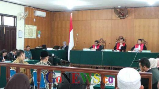 Ketuk Palu, Hakim Akhirnya Tolak Keberatan Kuasa Hukum Terdakwa Dugaan Suap APBD Riau, Suparman dan Johar Firdaus