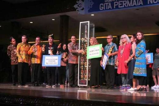 Meski Sedang Dirundung Masalah, Anjungan Riau TMII Sabet Juara Umum Parade Lagu Daerah GPN 2018