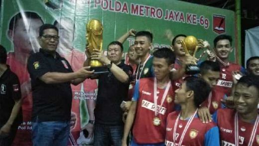 Gilas Lawan 7-2, Tim Futsal Sabhara Juara Kapolda Cup