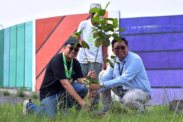 Asa Menuju Go Green Indonesia dari Pegadaian Peduli di Tengah Panasnya Persaingan Pegadaian Liga 2