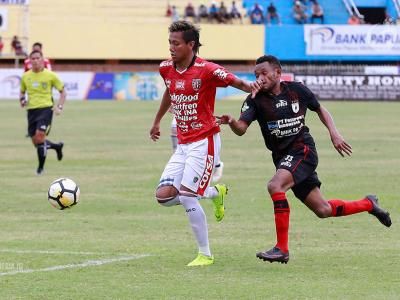 Syaiful Indra Rekrutan Pertama Semen Padang FC