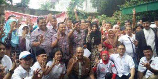 Wah Ada Ini... Ratusan Relawan Jokowi Deklarasikan Dukungan pada Anies-Sandi