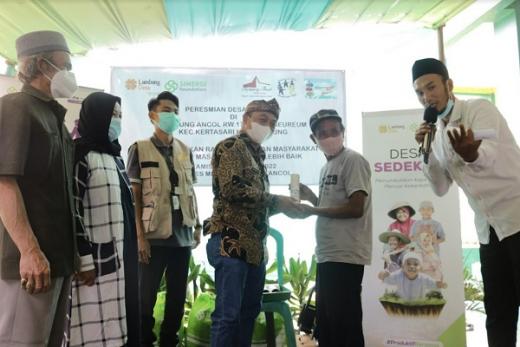 Menghidupkan Kembali Tradisi Perelek Sunda Lewat Desa Sedekah