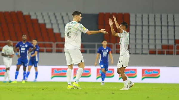Kokoh di Puncak Klasemen, Pertahanan Persib Bandung Semakin Solid