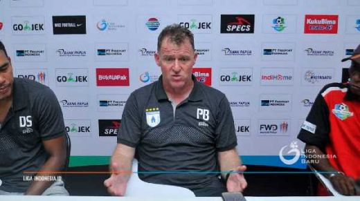Dibungkam Bali United, Peter Butler Tuding Pemain Persipura Tidak Disiplin