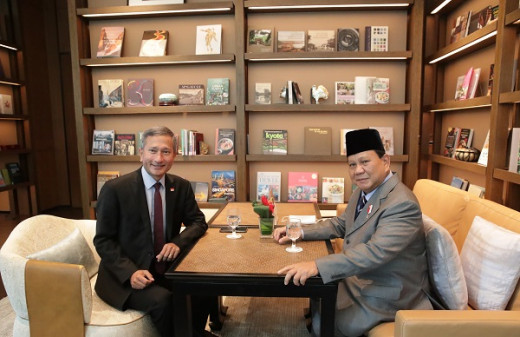 Prabowo Bincang Santai Sambil Sarapan dengan Menlu Singapura, Tukar Pandangan Isu Global