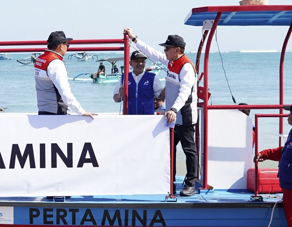 Komut Pertamina Mochamad Iriawan Dorong Inovasi Kapal Pembersih Sampah di Bali