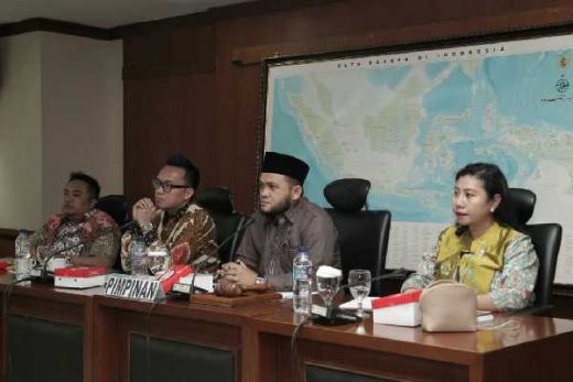 Komite III DPD RI Soroti Layanan
Manasik Haji dari Kemenag