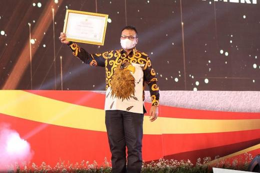 Sejumlah Lembaga Negara Terima Anugerah Meritokrasi, Termasuk LAN