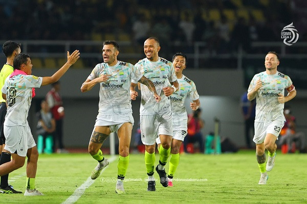 Catat Tak Terkalahkan 12 Lagi, Bojan Hodak Puji Performa Pemain Persib Bandung