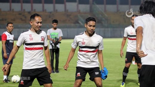 Dua Pemain Asing Madura United FC Belum Ikut Latihan