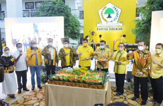 Berusia 20 Tahun, Ketum Golkar Airlangga Hartarto Minta AMPG Segera Susun Program Pemenangan