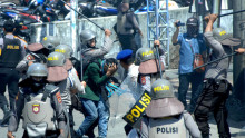 Seorang Perwira Polisi di Kendari Meninggal Saat Amankan Demo Mahasiswa