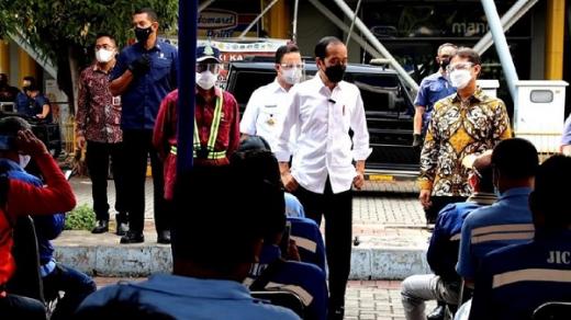 Telepon Kapolri, Jokowi: Banyak Sopir Kontainer Dipalak Preman, Tolong Diselesaikan!