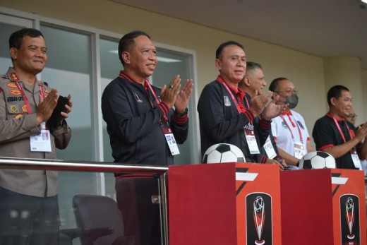 Buka Piala Presiden 2022, Menpora Amali Sampaikan Salam Hangat Presiden Jokowi