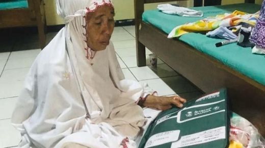 Rajin Menabung Bertahun-tahun, Nenek Penjual Kacang Ini Bisa Berangkat Haji