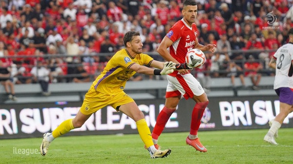 Leo Navacchio Delapan Kali Gagalkan Serangkan Bali United FC