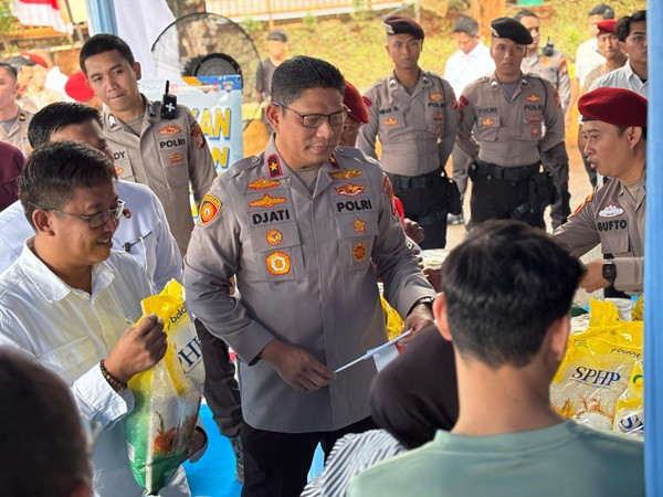 Wakapolda Metro Jaya Buka Kegiatan Gerakan Pangan Murah Sambut HUT ke-80 Kemerderkaan RI