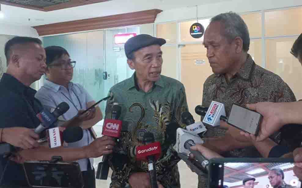 Hindari Politisasi Kekuasaan, Bambang Harymurti Beri Catatan Kritis ke DPR