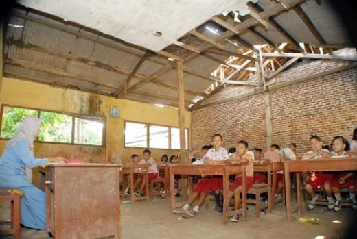Masih Banyak Sekolah Rusak, PBNU Sayangkan Renovasi Ruang Kerja Nadiem Capai Rp6,5M