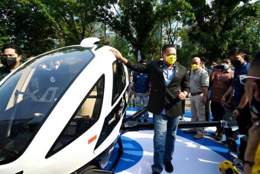 Resmikan Kantor Baru IMI, Bamsoet Kenalkan Taksi Terbang Listrik EHang