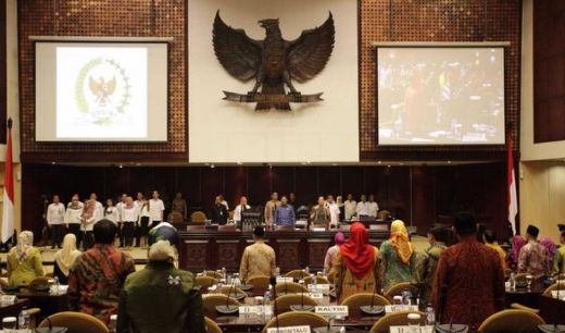 Senator Bengkulu M Saleh, Terpilih Jadi Ketua DPD Pengganti Irman Gusman